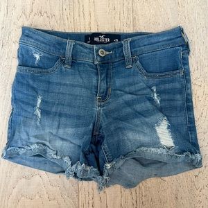 Hollister Low-Rise Jean Shorts Size 1